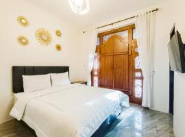MAHA LIVING Dieng Syariah RedPartner，位于迪昂的酒店