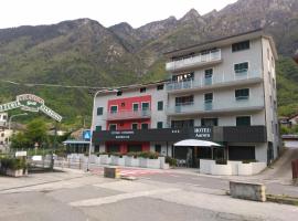 极光酒店，位于基亚文纳的酒店