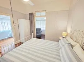 West Avenue Hideaway in Wynnum - 1 Bed and 1 Bath