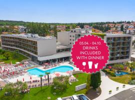 Hotel Park Plava Laguna，位于波雷奇的酒店