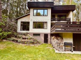 Charming house by the sea in Apšuciems，位于阿普苏奇耶姆斯的酒店