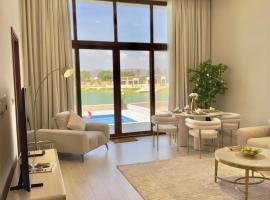 Lux Villa Azure 36A，位于塞拉莱的住宿