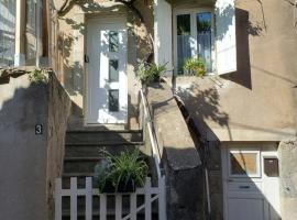 Charmante Petite Maison Audoise，位于Trausse的酒店
