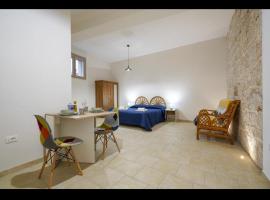 Peperone holiday home，位于奥斯图尼的酒店