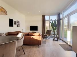 Luxe Chalet Inn Hulshorst op de Veluwe aan het water!，位于许尔斯霍斯特的酒店