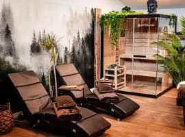 Wellness Suite mit Whirlpool und Sauna