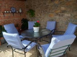 Alojamiento El Pino，位于科布雷塞斯的青旅