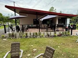 Chill & Relax in a 11bed 5washroom