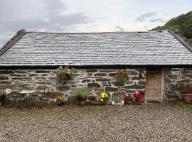 Charmingly Restored 17th Century Grade II Listed Barn with Cosy Log Burner