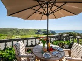 2 Bed in Mullion Cove 52468