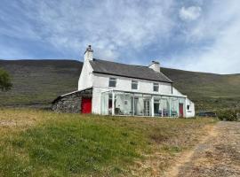 Glenmore Cottage - Waterville，位于瓦特维尔的酒店