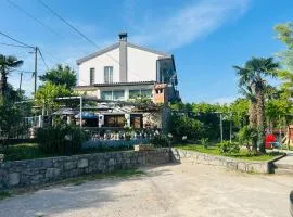 Apartments & Rooms Ribarić