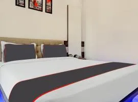 Super Townhouse Poona Royal