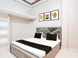 SPOT ON Sky Hotel，位于Auraiya的酒店