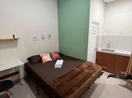 Tuwin Guest House Syariah，位于Timuran的酒店