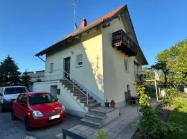 BeKoLu Rhein Apartment Lustenau，位于卢斯特瑙的酒店