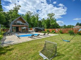 Holiday House Ved by Villas Guide，位于Ferdinandovac的酒店