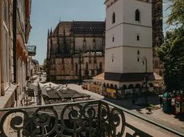 Contessa Apartments