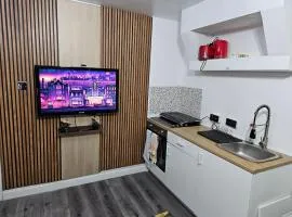 Femros Apartments, 15mins to city center.