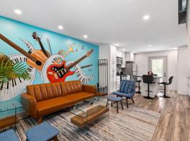 Cool Vibes Music Capital SoCo Townhome!，位于奥斯汀的酒店