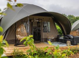Luxe Glamping Lodge Dahlia，位于米尔森的豪华帐篷营地