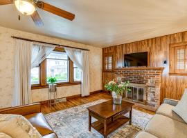 Home 7 Mi to Binghamton University!，位于维斯塔的酒店