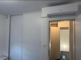 Logement des jours heureux，位于米兰多尔塞姆的酒店