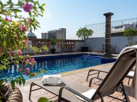Hotel Santiago De Compostela - Guadalajara Centro Historico，位于瓜达拉哈拉的酒店