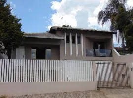 Casa Grande 3 quartos, perto parque Barigui