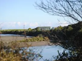 Hoki Boatshed Holiday Accommodation