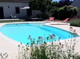 Thérouanne en Berry，位于Plaimpied-Givaudins的酒店