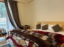 Hg resort and camp kasol
