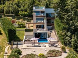 Villa AltaVista - Seaview & Relax with Heated Pool & MiniGolf，位于奥帕提亚的酒店