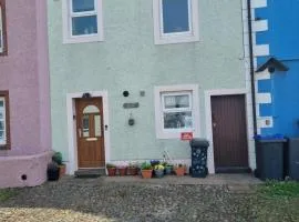 West View Cottage in Seaside Village of Allonby Cumbria