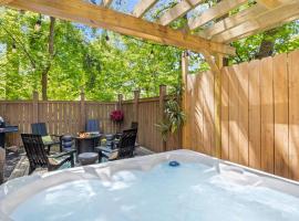 Hot Tub! Close to Cornell, Ithaca College, Commons!，位于伊萨卡的酒店