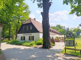 楚而夫瓦尔德旅馆，位于莫里茨堡的酒店