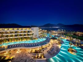 XO CAPE ARNNA Fethiye，位于费特希耶的酒店