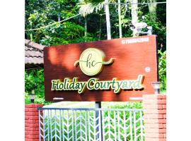 Holiday Courtyard Wayanad，位于Padinjarathara的酒店