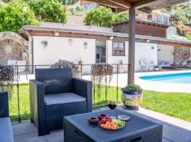 Villa Agave Pool & Spa，位于佳吉的酒店