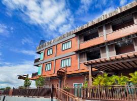 Capital O 91170 Kurau Bay Hotel，位于Kuala Kurau的酒店