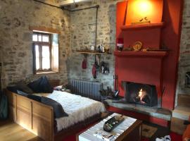 The Mountain House -mountain getaway，位于希拉科的酒店