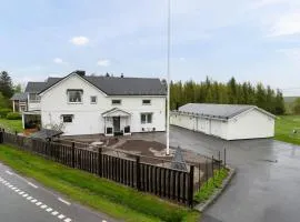 Guestly Homes - 3BR Spacious Coastal Stay