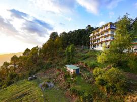 FabHotel SN Resort，位于达兰萨拉的酒店