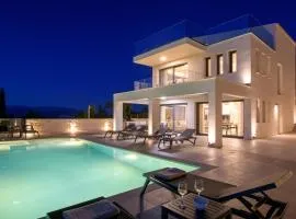 Villa Cocona by PosarelliVillas