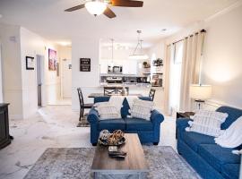 Gorgeous Condo on Golf Course Near Broadway