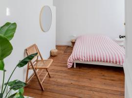 Chambre d'hôte lumineuse et élégante Bordeaux Centre，位于波尔多的酒店