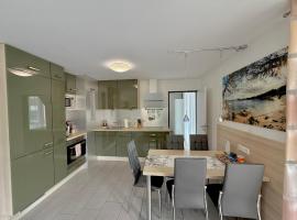 Moderne 2,5 Zimmer-Wohnung，位于腓特烈港的酒店