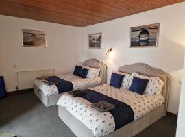 Fairladies Barn Guest House，位于圣比斯的酒店