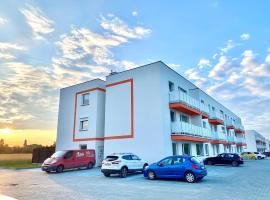 Apartament Krakowska - winda, parking，位于大波兰地区奥斯特鲁夫的酒店