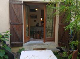 Comme A La Maison Chez Dominnique Coquet T2 Avec Jardin Homme Chaleureux，位于图卢兹的酒店